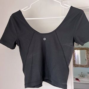 lululemon Align™ T-Shirt black with subtle dot pattern. New worn once.